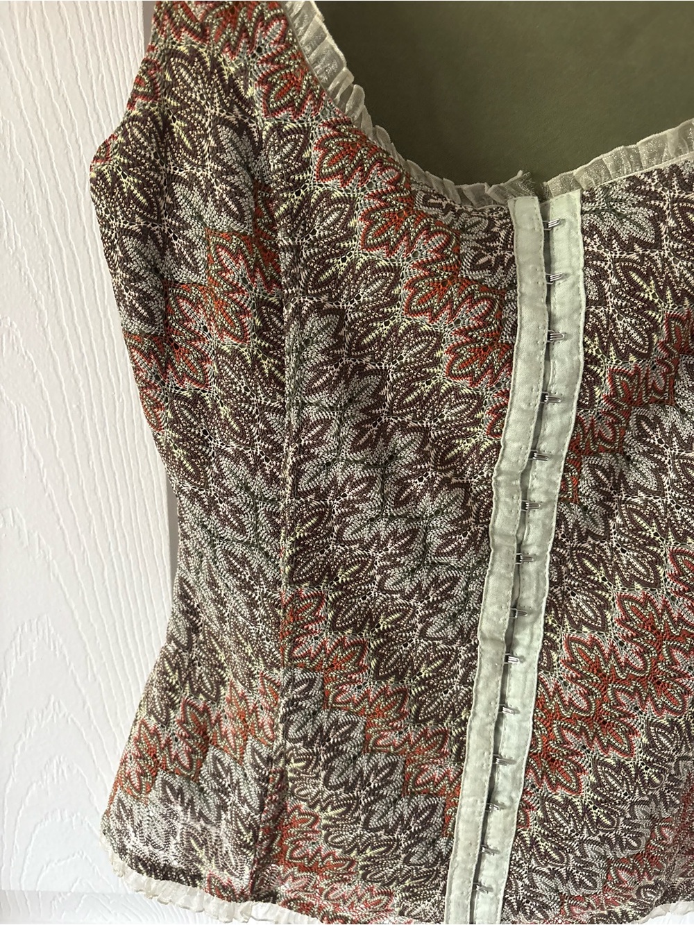 VTG Y2K Outlooks Tapestry Corset Top Mesh Ruffle Hook & Eye Earth Tone Bodice S - Picture 4 of 4